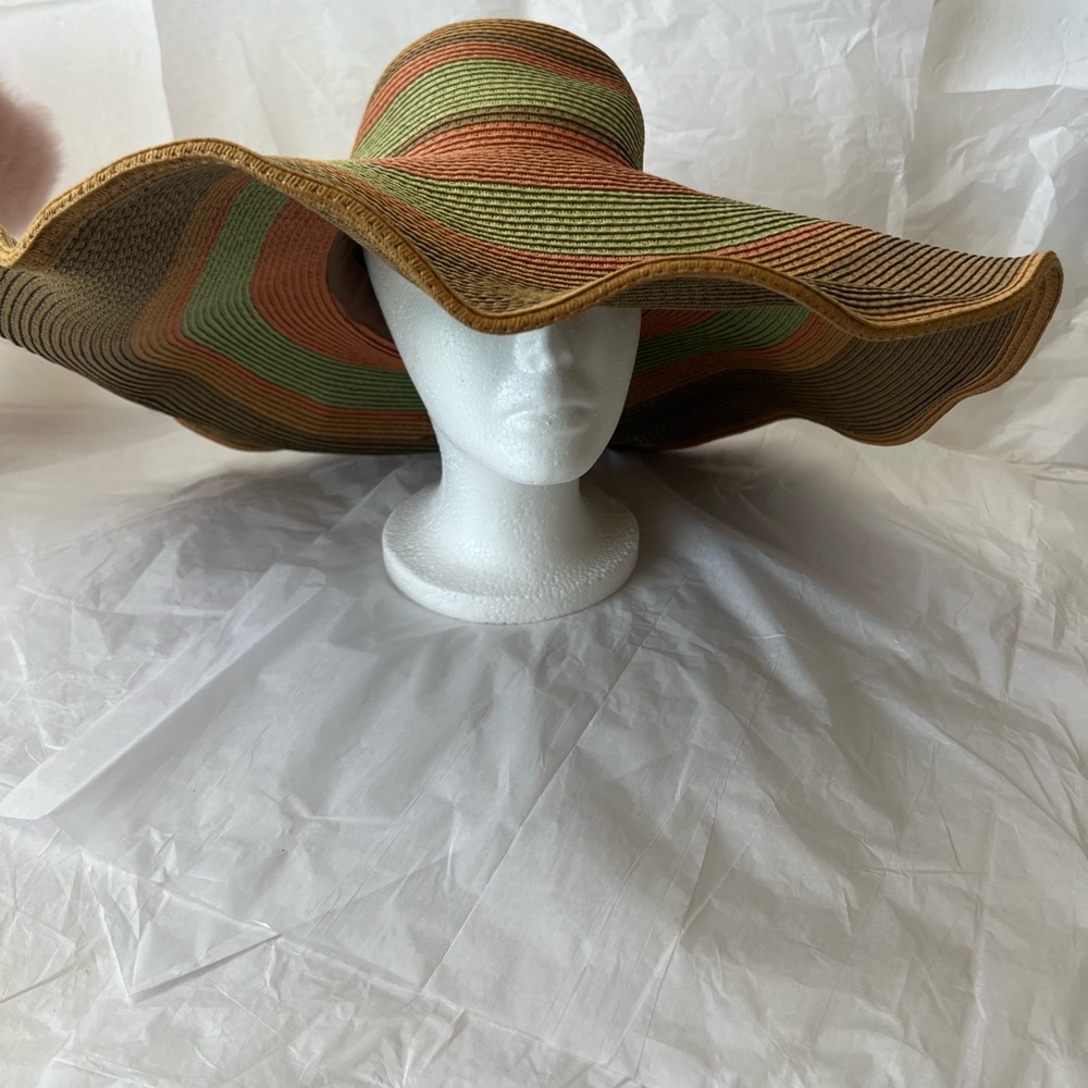 BRONER STRAW FLOPPY HAT